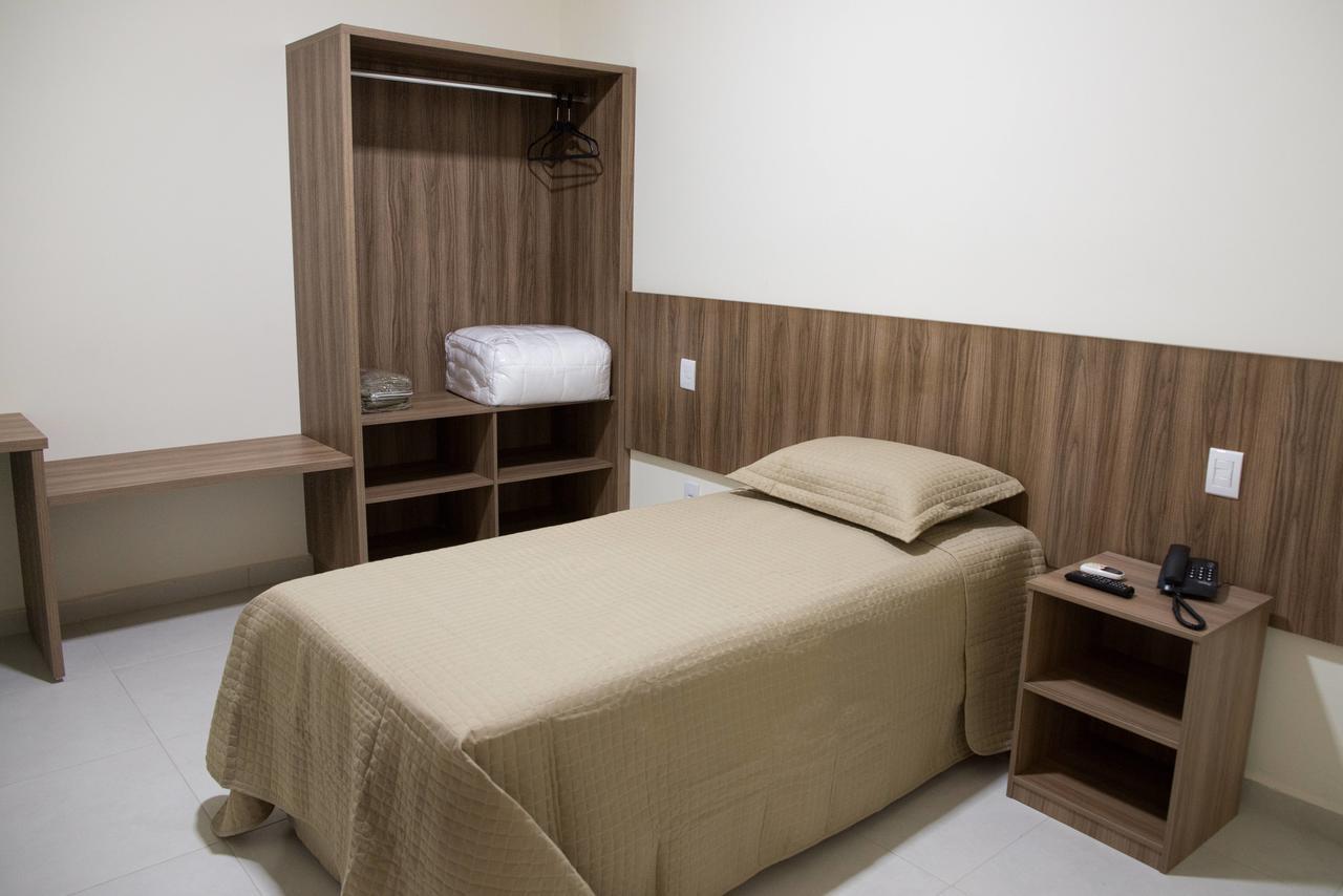 Hotel Vila Verde Penápolis 外观 照片